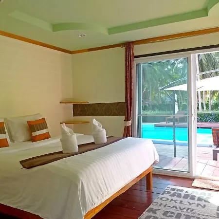 The Ford SunSet Beach Resort Wok Tum Exterior foto